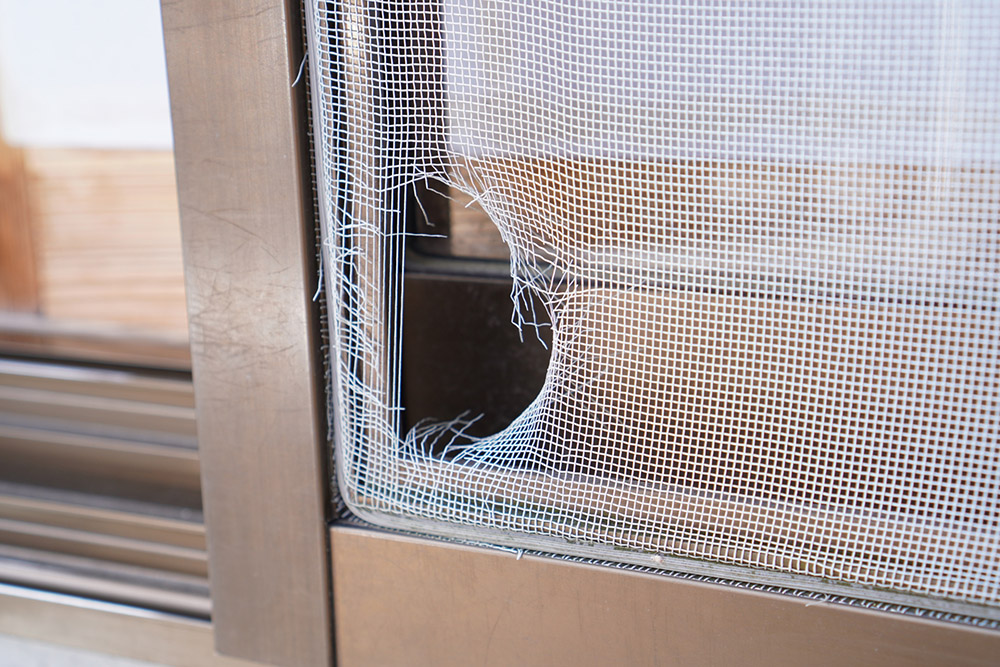 職人本舗リアサポートの網戸交換